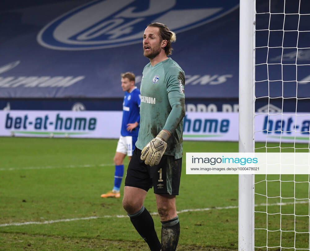 1. BUNDESLIGA FC SCHALKE 04 - FC BAYERN MÜNCHEN Torwart Ralf Fährmann (Schalke 04) 24.01.2021, Fussball GER, Saison 2020 2021, 1. Bundesliga, 17. Spieltag, FC Schalke 04 - FC Bayern München, Foto: Maik Hölter TEAM2sportphoto Pool