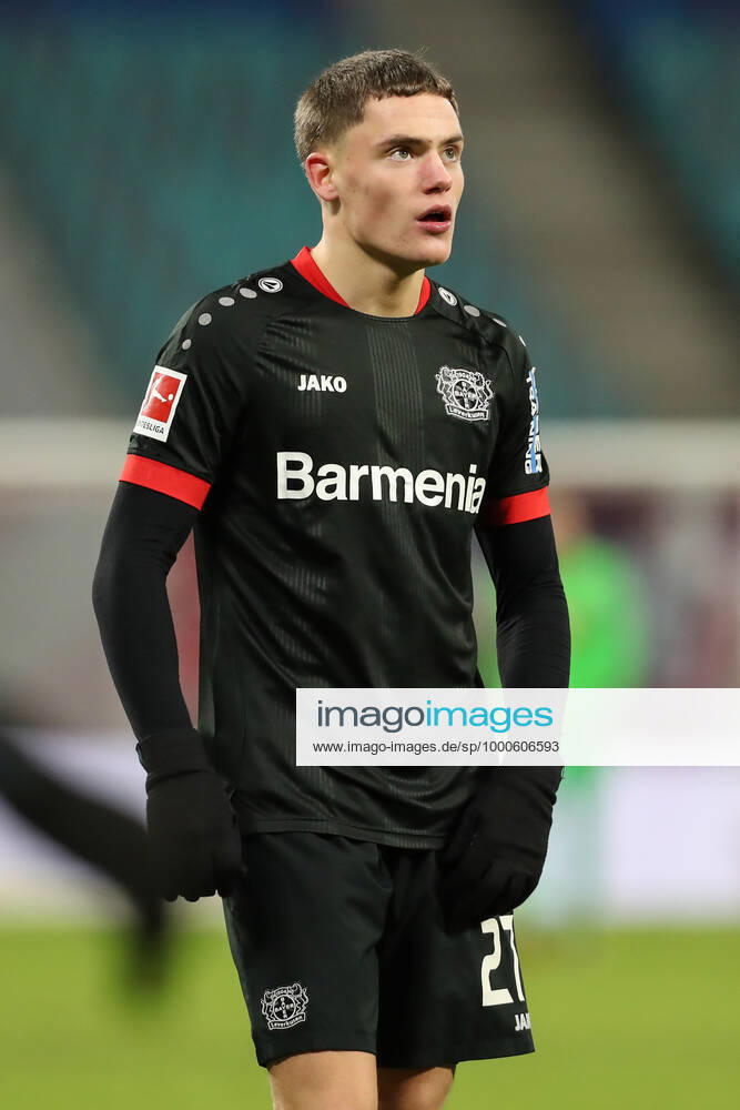Florian Wirtz (Bayer Leverkusen,27) - 1 Fussball Bundesliga Saison 2020-2021 Punktspiel RB Leipzig vs. Bayer Leverkusen in der Red Bull Arena in Leipzig - Einzelbild,Aktion,Fussball,Deutschland,Mann,Männer