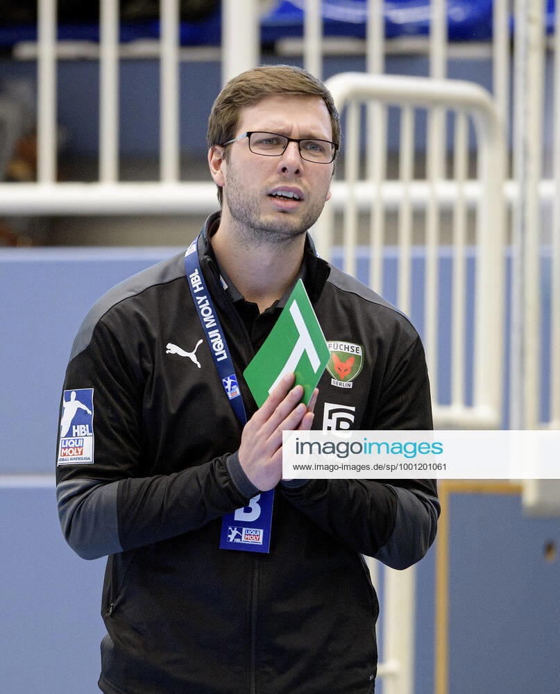 Trainer Jaron SIEWERT (B) Gestik, Geste, Handball 1. Bundesliga, 20. Spieltag, TUSEM Essen (E) - Fuechse Berlin (B) 23:24, am 07.03.2021 in E s s e n Deutschland Â