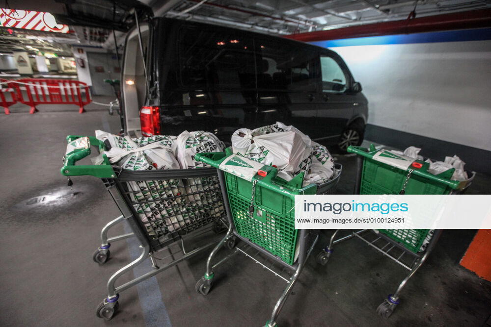 April 28, 2020 (Malaga) The Association Altamar de Malaga receives food and basic necessities in the Corteingles to be distributed to families with few resources due to the coronavirus crisis - ZUMAc161 20200428_zap_c161_051