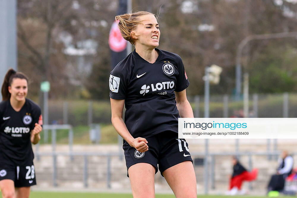 FLYERALARM Frauen-Bundesliga Eintracht Frankfurt - SC Sand v.l., Torjubel, Goal celebration, celebrate the goal Laura Freigang (Eintracht Frankfurt) Foto: Joaquim Ferreira