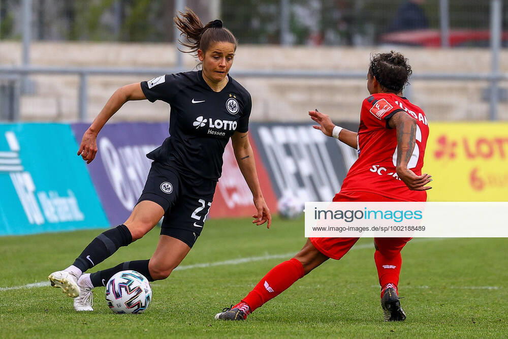 FLYERALARM Frauen-Bundesliga Eintracht Frankfurt - SC Sand v.l., Laura Feiersinger (Eintracht Frankfurt), Adrienne Leigh Jordan (SC Sand), Zweikampf, Action, Aktion, Battles for the Ball Foto: Joaquim Ferreira
