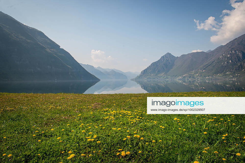 Rund um den Startort Valle del Chiese (Idroland) der Idrosee - Lago di Idro Querformat - quer - horizontal Event Veranstaltung: 44. Tour of the Alps - 5.Etappe Stage 5: Valle del Chiese (Idroland) to nach Riva del Garda (Gardasee) 120.9 km - Ort Place Location: Riva del Garda Land Country: World Welt Europa Italy Italien - Region Trentino Datum Date: 23.04.2021