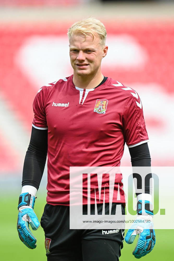 Sunderland v Northampton Town EFL Sky Bet League 1 09 05 2021. Goalkeeper Jonathan Mitchell ( 13) of Northampton Town FC during the warm up before the EFL Sky Bet League 1 match between Sunderland AFC and Northampton Town at the Stadium Of Light, Sunderland, England on 9 May 2021. Editorial use only DataCo restrictions apply See www.football-dataco.com ,