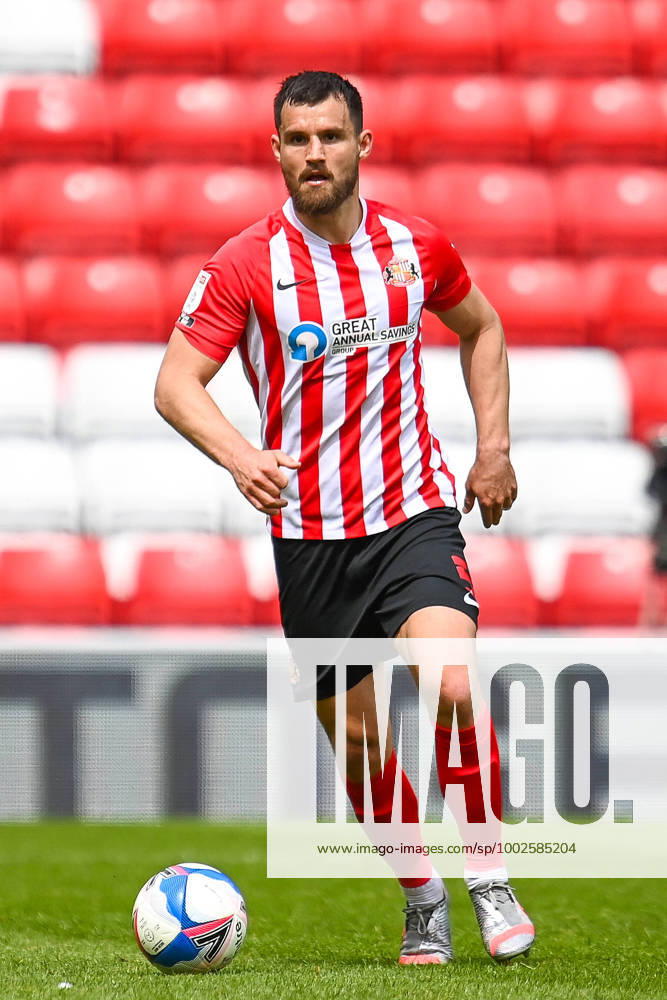 Sunderland v Northampton Town EFL Sky Bet League 1 09 05 2021. Bailey Wright ( 5) of Sunderland AFC during the EFL Sky Bet League 1 match between Sunderland AFC and Northampton Town at the Stadium Of Light, Sunderland, England on 9 May 2021. Editorial use only DataCo restrictions apply See www.football-dataco.com ,