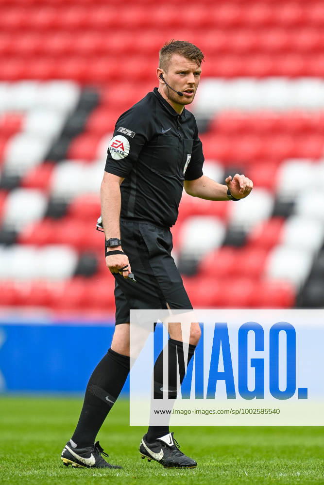 Sunderland v Northampton Town EFL Sky Bet League 1 09 05 2021. Referee Samuel Barrott during the EFL Sky Bet League 1 match between Sunderland AFC and Northampton Town at the Stadium Of Light, Sunderland, England on 9 May 2021. Editorial use only DataCo restrictions apply See www.football-dataco.com ,
