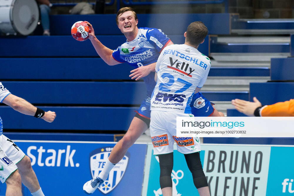V.l. Jonathan Carlsbogard (TBV Lemgo Lippe 9), Marco Rentschler (Frisch Auf Goeppingen 27) GER, Handball, 1. Bundesliga, TBV Lemgo Lippe gegen Frisch Auf Goeppingen, 18.05.2021 Lemgo