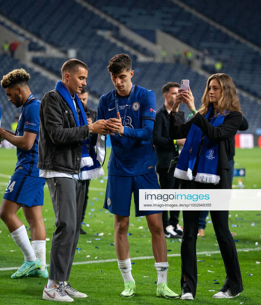 Kai Havertz of Chelsea celebrates with girlfriend Sophia Weber and his brother following the UEFA Champions League Final match between Manchester City and Chelsea at The Est?dio do Drag?o, Porto, Portugal on 29 May 2021.