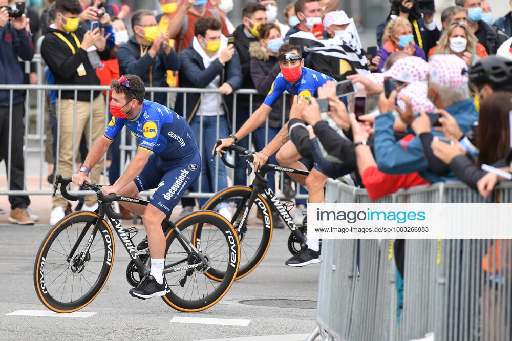 British Mark Cavendish of Deceuninck - Quick-Step pictured during the presentation of the teams participating in the 108th edition of the Tour de France cycling race, in Brest, France, Thursday 24 June 2021. This year s Tour de France is taking place from 26 June to 18 July 2021. DAVIDxSTOCKMAN x3018052x