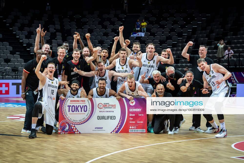 Basketball Split 04.07.2021 Olympia-Qualifikation FIBA Olympic Qualifying Tournament 2020 Finale Deutschland (GER) - Brasilien (BRA) Deutschland gewinnt und qualifiziert sich f¸r Olympia in Tokyo Isaac Bonga (Deutschland, No.00) Joshiko Saibou (Deutschland, No.01) Maodo Lo (Deutschland, No.04) Nils Giffey (Deutschland, No.05) Johannes Voigtmann (Deutschland, No.07) Jan Niklas Wimberg (Deutschland, No.06) Moritz Wagner (Deutschland, No.13) Lukas Wank (Deutschland, No.19) Danilo Barthel (Deutschland, No.22) Johannes Thiemann (Deutschland, No.32) Andreas Obst (Deutschland, No.42) Henrik RËÜdl (Deutschland, Bundestrainer) Rodl Roedl und andere