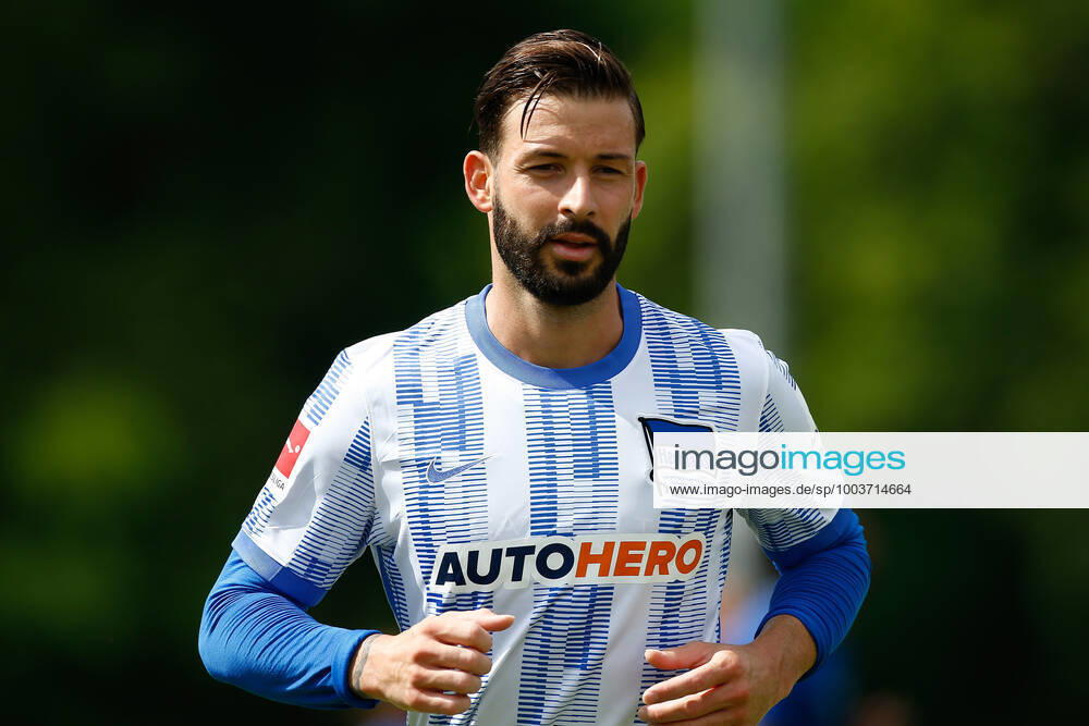 Fussball Testspiel, MSV Neuruppin - Hertha BSC Berlin, v.l. Marvin Plattenhardt (Hertha, 21) Oberkoerper Portrait, Portraet, Einzelbild Neuruppin