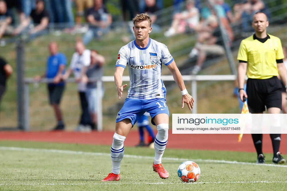 Fussball Testspiel, MSV Neuruppin - Hertha BSC Berlin, v.l. Maximilian Mittelstaedt (Hertha, 17) Freisteller, Einzelbild, Ganzkoerper, single frame Neuruppin