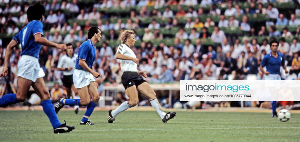 Italien - Deutschland Spanien, Madrid, 11.07.1982, Fussball, FIFA WM 1982 in Spanien, Finale, Italien - BRD Deutschland (DFB) (3:1): Bernd Förster (Deutschland).