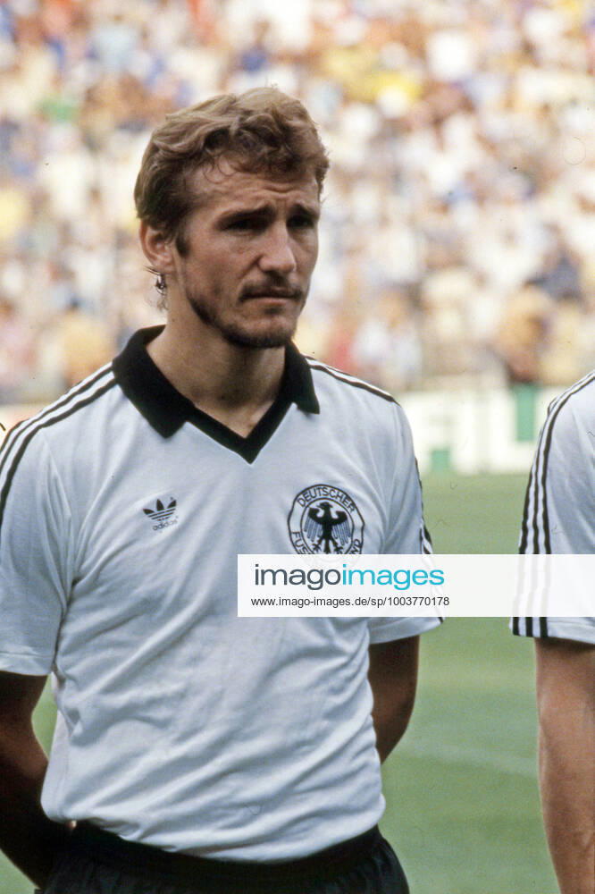 Italien - Deutschland Spanien, Madrid, 11.07.1982, Fussball, FIFA WM 1982 in Spanien, Finale, Italien - BRD Deutschland (DFB) (3:1): Wolfgang Dremmler (Deutschland).