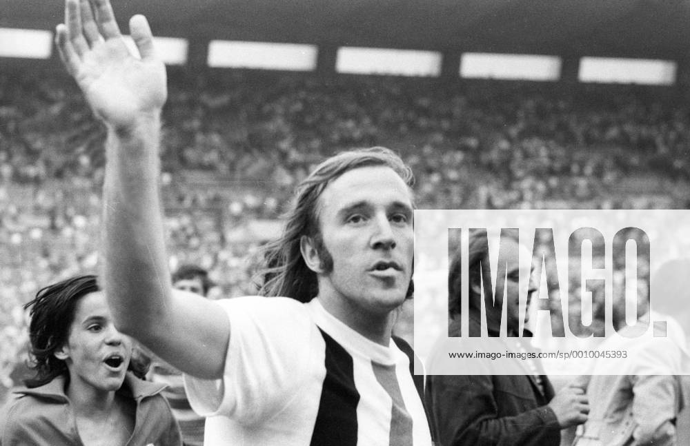 Günter Netzer (Borussia Mönchengladbach) ist DFB Pokalsieger 1973