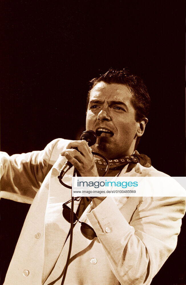 1 Konzert: Falco, österreicher Sänger, Deutsch Pop, Musik, Hits: Der Kommissar , Rock me Amadeus , Jeanny , Neue CD: Naked! ,
