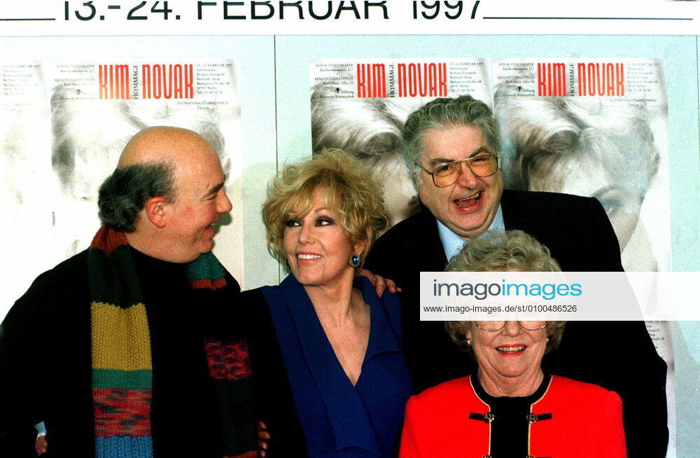1 Filmfest 97: oVERTIGO¡ Jim KATZ (hat den Film restauriert), Kim NOVAK, Moritz de HADELN (Berlinale), Patricia HITCHCOCK (Tochter von Alfred); Hollywood, actress, Berlinale 1997,