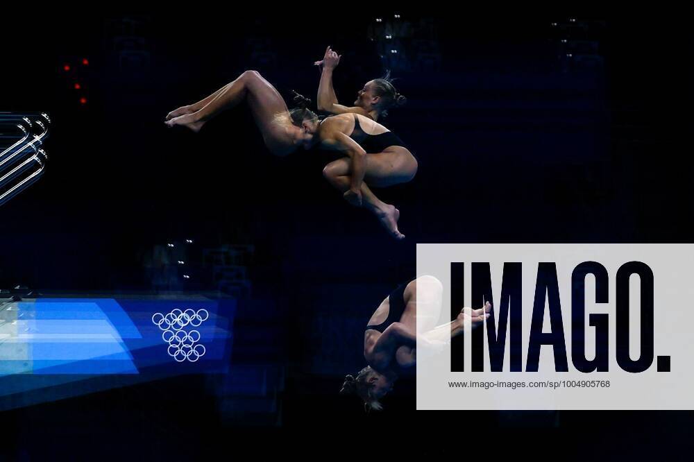 Multiple exposure picture shows US Delaney Schnell as she competes in the qualifying rounds of women s 10m platform diving amid the 2020 Olympic Games, Olympische Spiele, Olympia, OS at the Aquatic Center of Tokyo, Japan, 04 August 2021. 2020 Olympic Games - Diving !ACHTUNG: NUR REDAKTIONELLE NUTZUNG!