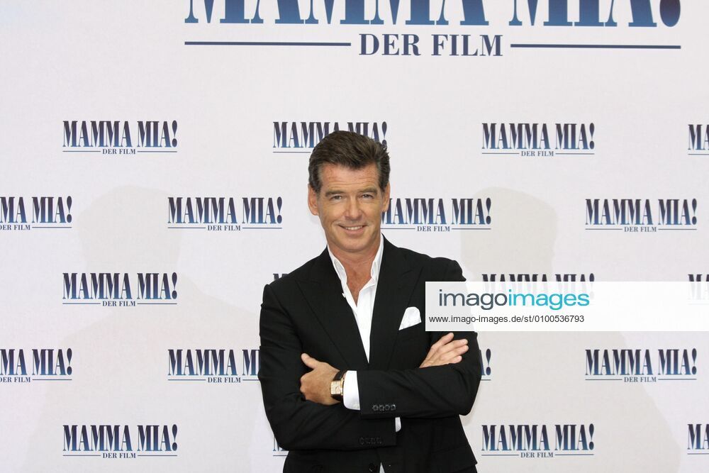 8 Kino: Mamma Mia! im Berliner Hotel Adlon, Film, r Berlin Deutschland, Germany