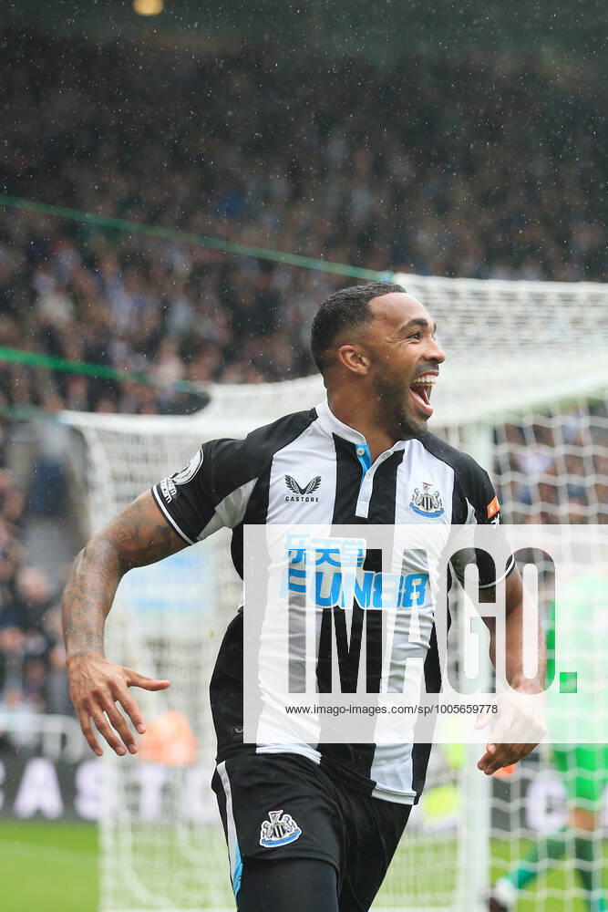 Football - Premier League - Newcastle United v West Ham United 15th August 2021 - Premier League - Newcastle United v West Ham United - Callum Wilson of Newcastle United celebrates after scoring their 1st goal - Photo: Simon Stacpoole Offside. Newcastle-upon-Tyne UK