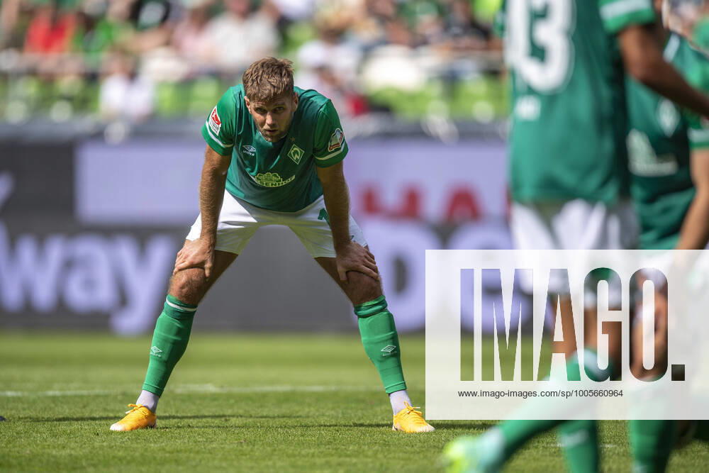 Fußball: 2. Bundesliga, Saison 2021 2022, 3. Spieltag, SV Werder Bremen - SC Paderborn am 15.08.2021 im Wohninvest Stadion in Bremen. Bremens Niclas Füllkrug ist enttäuscht. DFL REGULATIONS PROHIBIT ANY USE OF PHOTOGRAPHS AS IMAGE SEQUENCES AND OR QUASI-VIDEO.