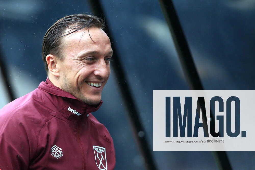 Football - Premier League - Newcastle United v West Ham United 15th August 2021 - Premier League - Newcastle United v West Ham United - Mark Noble of West Ham United - Photo: Simon Stacpoole Offside. Newcastle-upon-Tyne UK
