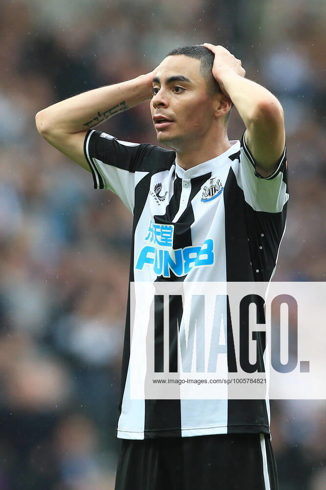 Football - Premier League - Newcastle United v West Ham United 15th August 2021 - Premier League - Newcastle United v West Ham United - Miguel Almiron of Newcastle United looks dejected - Photo: Simon Stacpoole Offside. Newcastle-upon-Tyne UK