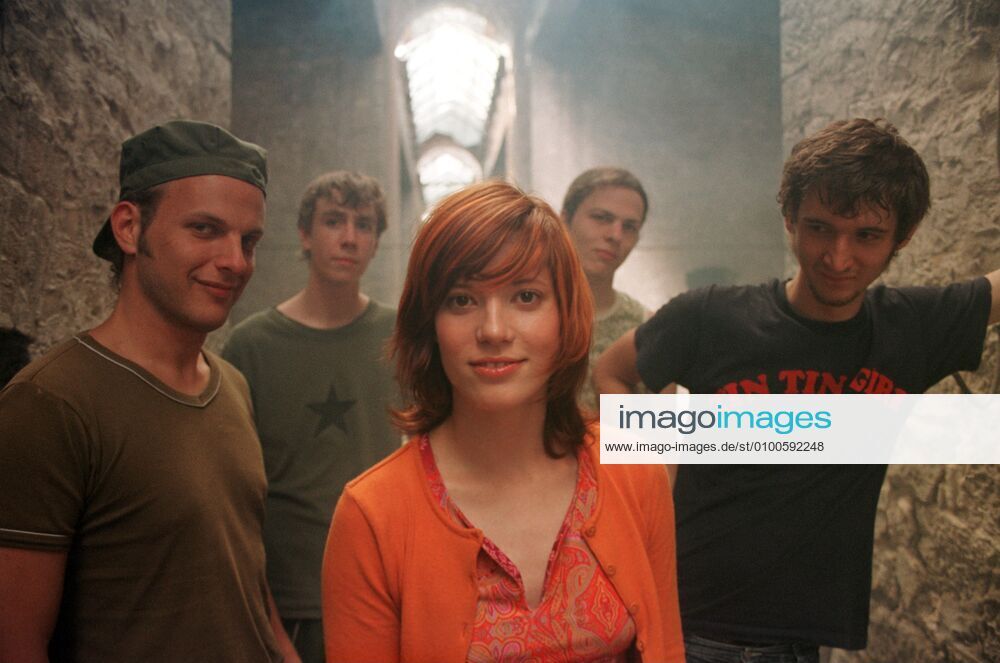 1 Portrait: Mia & Band, Sängerin Mieze aus Berlin, Berlinerin, Popsängerin, rote Haare, Mädchen, Pop, Dance, Musik, R±dersdorf Deutschland, Germany
