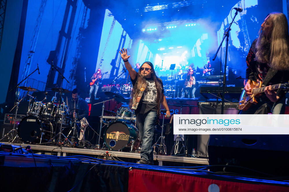 Bilder des Jahres 2020, Entertainment 05 Mai Die Veranstaltung Autokonzert mit den Bands Voltbeat und Purple Haze fand am Freitag (15.05.2020) auf den Bauernfestgelände in Blieskastel statt. Im Bild: Mitglieder der Band Purple Haze .