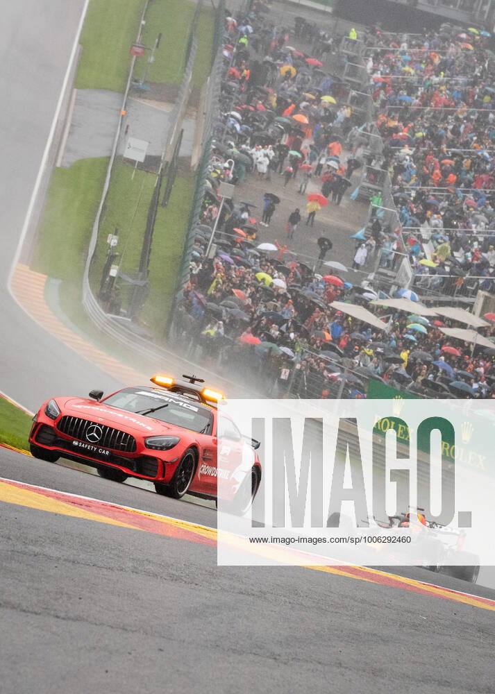 Red Bull s Dutch driver Max Verstappen drives behind the safety car as it rains during the Spa-Francorchamps Formula One Grand Prix of Belgium race, the 12 GP (out of 23) of the World Championship, WM, Weltmeisterschaft in Spa-Francorchamps, Sunday 29 August 2021. BENOITxDOPPAGNE x3076752x