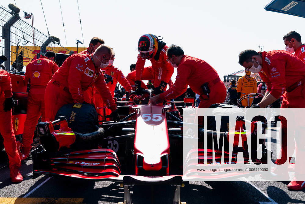 F1 Grand Prix of the Netherlands 55 Carlos Sainz (ESP, Scuderia Ferrari Mission Winnow), F1 Grand Prix of the Netherlands at Circuit Zandvoort on September 5, 2021 in Zandvoort, Netherlands. (Photo by COLOMBO IMAGES FIA Pool via HOCH ZWEI) Zandvoort Netherlands Poolfoto HOCH ZWEI Pool COLOMBO IMAGES ,