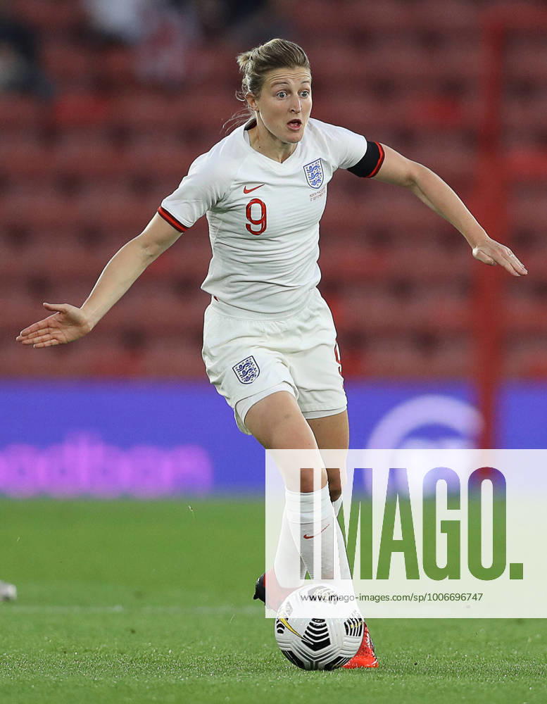 Southampton, England, 17th September 2021. Ellen White of England during the FIFA 2023 Women s World Cup Qualifying match at St Mary s Stadium, Southampton. Picture credit should read: Paul Terry Sportimage . SPI-1202-0102