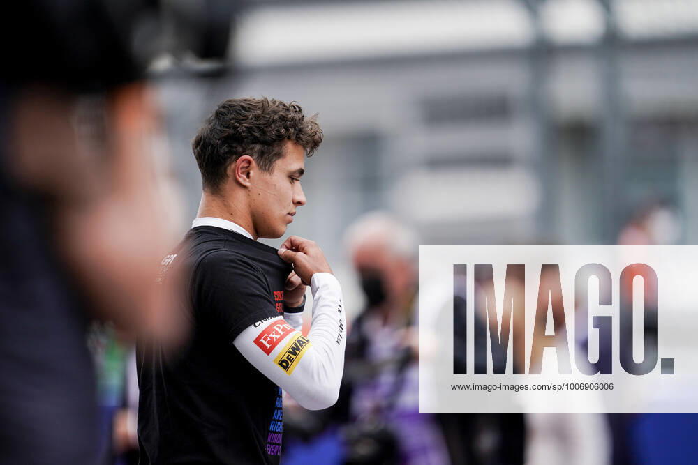 LANDO NORRIS of Great Britain and McLaren F1 Team on the starting grid prior to the 2021 FIA Formula 1 Russian Grand Prix at Sochi Autodrom in Sochi, Russia. Sochi Russia - ZUMAg147 20210926_zap_g147_081