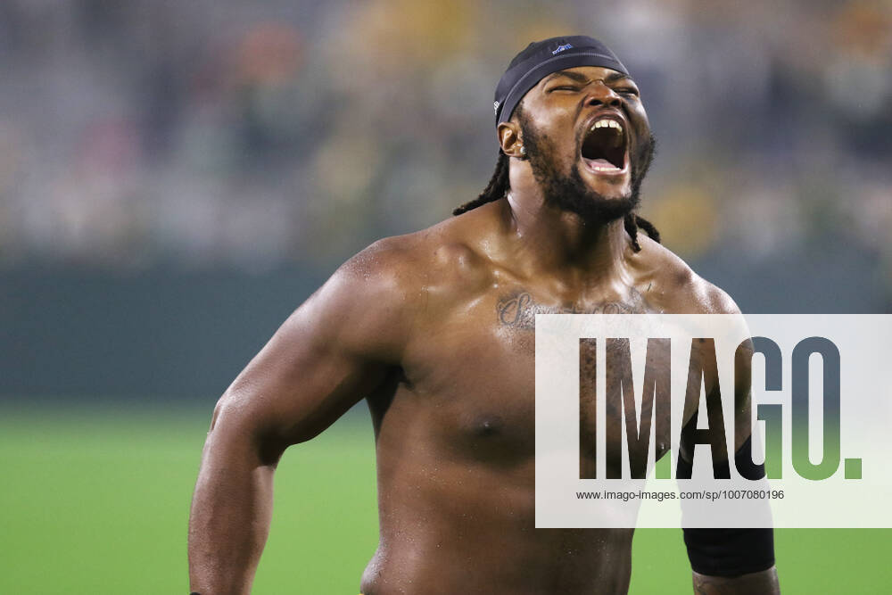 GREEN BAY, WI - OCTOBER 03: Green Bay Packers linebacker Rashan Gary (52) reacts as he leaves the field during a game between the Green Bay Packers and the Pittsburgh Steelers at Lambeau Field on October 3, 2021 in Green Bay, WI. (Photo by Larry Radloff Icon Sportswire) NFL, American Football Herren, USA OCT 03 Steelers at Packers Icon2110035065