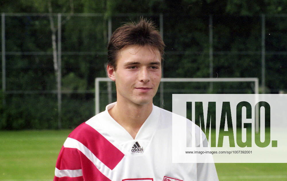 VfB Stuttgart Fototermin 1992 1993 Deutschland, Stuttgart, 17.07.1992, Fussball, Bundesliga, VfB Stuttgart Fototermin Saison 1992 1993: Markus Beierle.