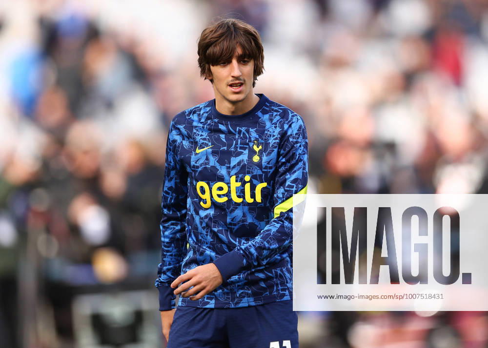 London, England, 24th October 2021. Bryan Gil of Tottenham looks on prior to the Premier League match at the London Stadium, London. Picture credit should read: Jacques Feeney Sportimage . SPI-1263-0004