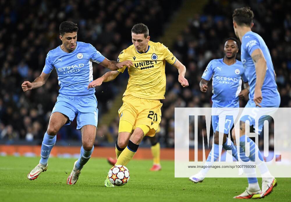 Manchester, United Kingdom - November 03 : Rodrigo midfielder of Manchester City & Hans Vanaken midfielder of Club Brugge during the UEFA Champions League Group stage A match between Manchester City FC and Club Brugge on November 3, 2021 in Manchester, United Kingdom, 3 11 2021 ( Manchester City v Club Brugge - UEFA Champions League PhotoNews Panoramic