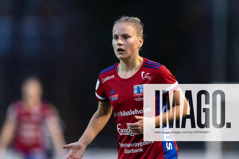 Vittsjös Julia Tunturi under fotbollsmatchen i Damallsvenskan mellan Vittsjö och Örebro den 6 november 2021 i Vittsjö.