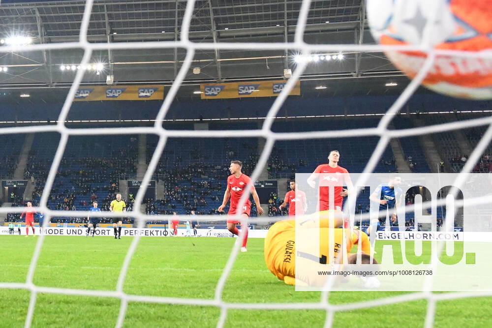 1.Fussball Bundesliga, TSG 1899 Hoffenheim - RB Leipzig,. v.l.n.r, Treffer und Tor zum das 2:0 für Hoffenheim durch Munas Dabbur (TSG 1899 Hoffenheim) gegen PETER GULÃCSI (RB Leipzig) 06.11.2021, 1.Fussball Bundesliga, VfL Bochum - TSG 1899 Hoffenheim,, v.l.n.r, Sinsheim