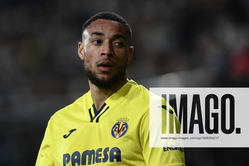 Villarreal CF v FC Barcelona, Barca - La Liga Santander Danjuma of Villarreal during the La Liga Santander match between Villarreal CF and FC Barcelona at Estadio de la Ceramica on November 27, 2021 in Villarreal, Spain. Villarreal Castellon Spain