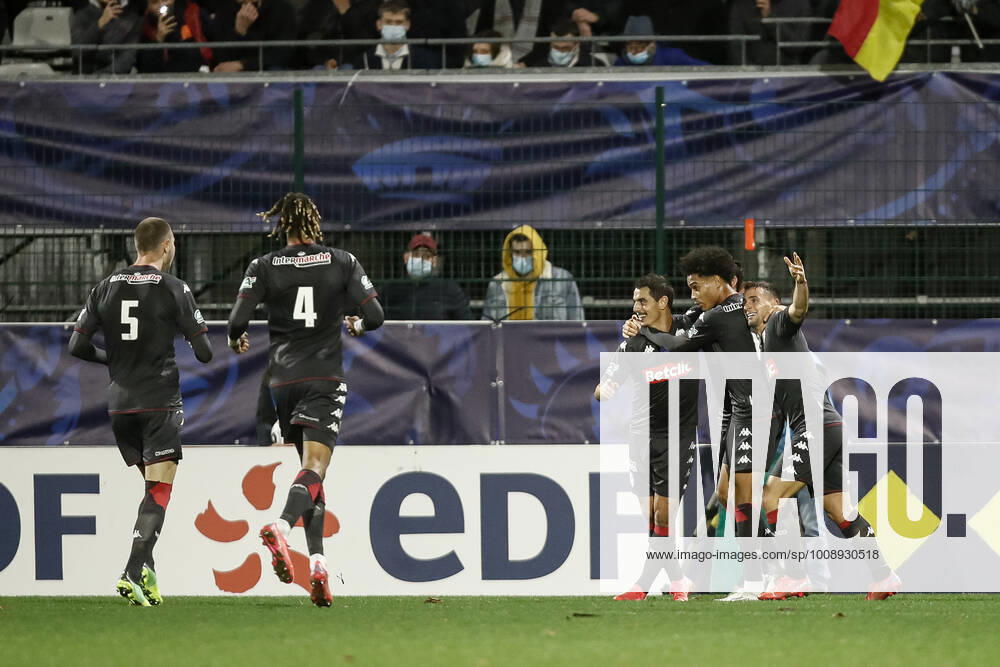 Joie des joueurs de l AS Monaco apres le but de Kevin Volland (AS Monaco) FOOTBALL : 16e finale de la Coupe de France - Quevilly-Rouen vs AS Monaco - 02 01 2022 AurelienMorissard Panoramic