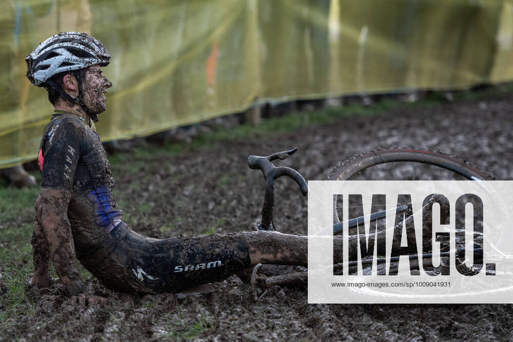 KW01 National Cyclo-Cross Championships 2022 Cameron Mason of TRINITY Road Racing collapses after finishing second during the National Cyclo-Cross Championships 2022 at South of England Showground, Ardingly Content Not Available For UK Newspapers