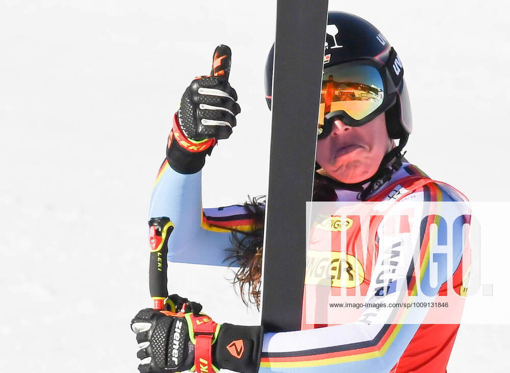 KW02 AUT, FIS Weltcup Ski Alpin, Zauchensee 15.01.2022, Keelberloch Rennstrecke, Altenmark, AUT, FIS Weltcup Ski Alpin, Abfahrt, Damen, im Bild Kira Weidle (GER), zweiter Platz Kira Weidle of Germany second place reacts after her run of women s Alpine Downhill Race for the FIS ski alpine world cup at the Keelberloch Rennstrecke in Altenmark, Austria on 2022 01 15. Altenmark Steiermark Österreich Keelberloch Rennstrecke