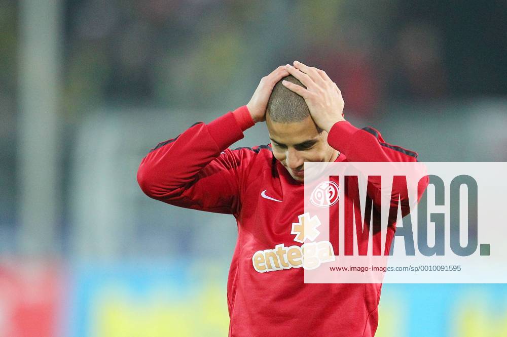 Samstag 03.03.2012, 1. Bundesliga Saison 11 12 - 24. Spieltag FSV Mainz 05 2:1, Mohamed Zidan (1.FSV) bedank sich bei den anhängern DeFodi001