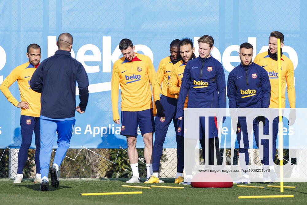 FC Barcelona, Barca Training Session Frenkie De Jong, Sergino Dest, Martin Braithwaite, Clement Lenglet, Dani Alves, Luuk De Jong, Ousmane Dembele during the FC Barcelona training session previous at Copa del Rey match between Atletico de Bilbao at Ciutat Esportiva Joan Gamper on January 19, 2022 in Barcelona. Barcelona Spain Spain