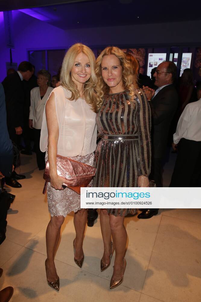 77 Frauke Ludowig und Katja Burkard bei der Bertelsmann Party 2013, Bertelsmann Repraesentanz, Berlin Berlin Deutschland Germany