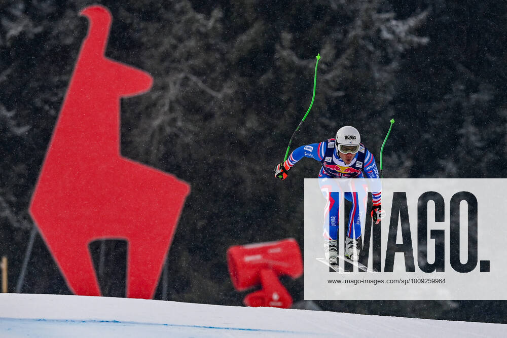 KW03 ALPINE SKIING - FIS WC Kitzbuehel KITZBUEHEL,AUSTRIA,20.JAN.22 - ALPINE SKIING - FIS World Cup, Hahnenkamm-race, downhill training, men. Image shows Johan Clarey (FRA). GEPA pictures Angelika Warmuth GEPAxpictures xAngelikaxWarmuth