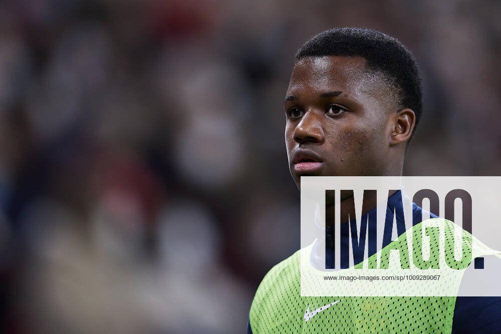 Athletic Club v FC Barcelona, Barca - Copa Del Rey Ansu Fati of Barcelona during the warm-up before the Copa del Rey match between Athletic Club and FC Barcelona at San Mames Stadium on January 20, 2022 in Bilbao, Spain. Bilbao Vizcaya Spain
