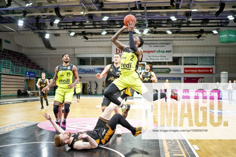 KW03 medi bayreuth - Basketball Loewen Braunschweig , Basketball, Bundesliga, BBL, Spieltag 18, Spielzeit 2021 2022, 21.01.2022, medi bayreuth - Basketball Loewen Braunschweig , Basketball, Bundesliga, BBL, Spieltag 18, Spielzeit 2021 2022, 21.01.2022, Foto: EIBNER Thorsten OCHS Bayreuth