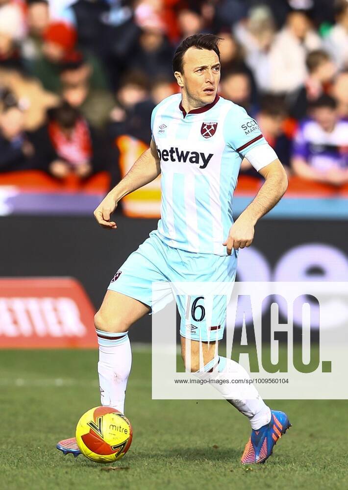 Mandatory Credit: Photo by Kieran McManus Shutterstock (12789115ck) Mark Noble of West Ham United Kidderminster Harriers v West Ham United, Emirates FA Cup, Fourth Round, Football, Aggborough Stadium, Kidderminster, UK - 05 February 2022 Kidderminster Harriers v West Ham United, Emirates FA Cup, Fourth Round, Football, Aggborough Stadium, Kidderminster, UK